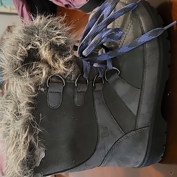 Boots - Picture 2 of 3